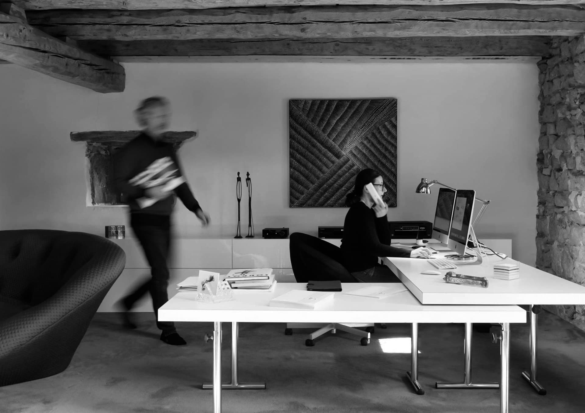 Bureau du studio graphisud photographie en noir et blanc 